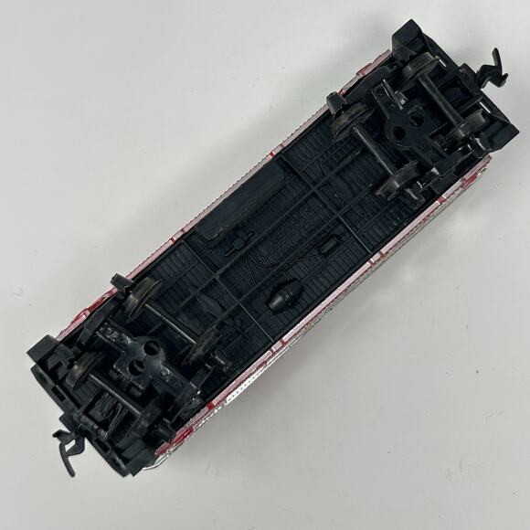 Silver Streak Caboose HO Gauge Scale Model Train Railway Railroad Tyco - Picture 9 of 10